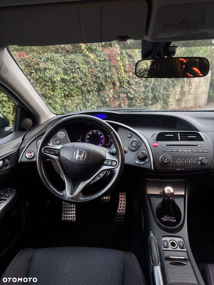 Honda Civic 1.8 Executive - 24