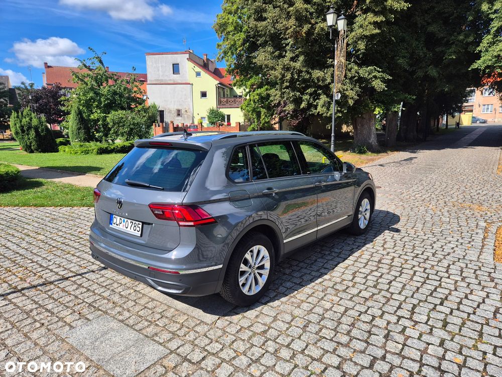 Volkswagen Tiguan - 4