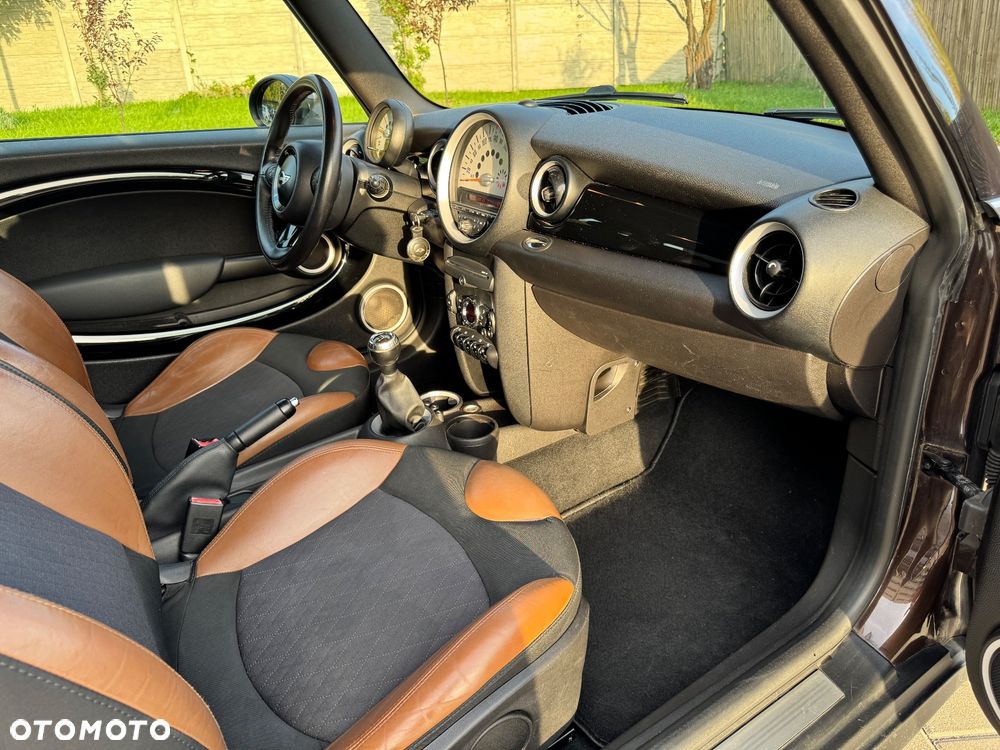 MINI Cooper Standard - 22