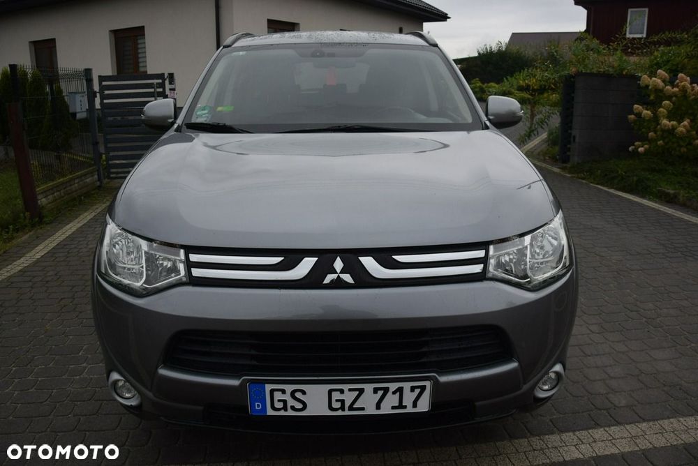 Mitsubishi Outlander 2.0 4WD Invite - 7