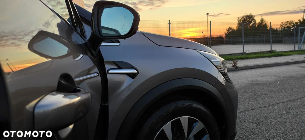 Renault Captur TCe 100 BUSINESS EDITION - 28