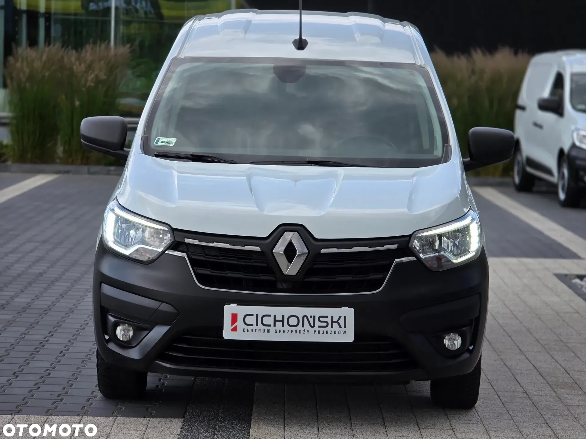 Dacia DOKKER = Renault Express 1.3 Tce Pack Clim Kangoo 2022Rok BEZWYPADKOWE z Polskiego Salonu I Bogate Wyposażenie min: Kamera Cofania Klimatyzacja i Nawigacja I Kilka Sztuk Do Wyboru I Faktura Vat 23%I ZAPRASZAMY - 17