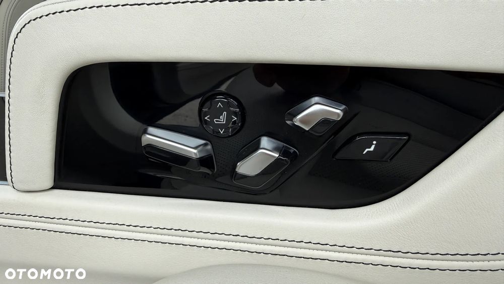 BMW Seria 7 750Li xDrive Edition Exclusive - 24