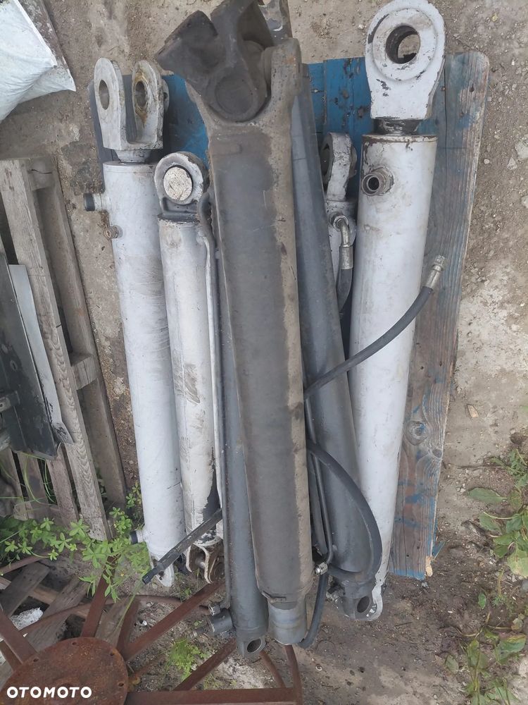 Siłowniki Hydrauliczne - 1