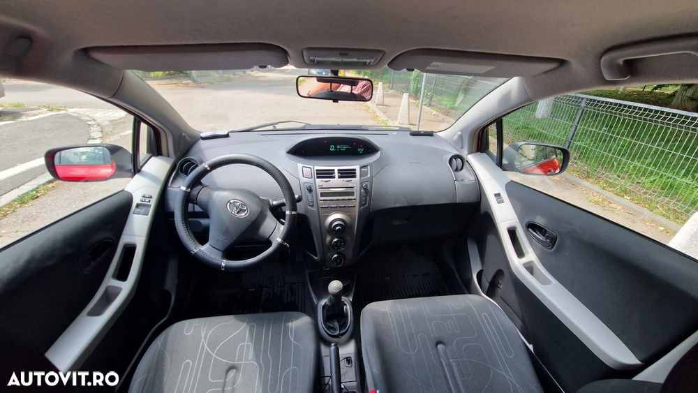 Toyota Yaris 1.0 - 4