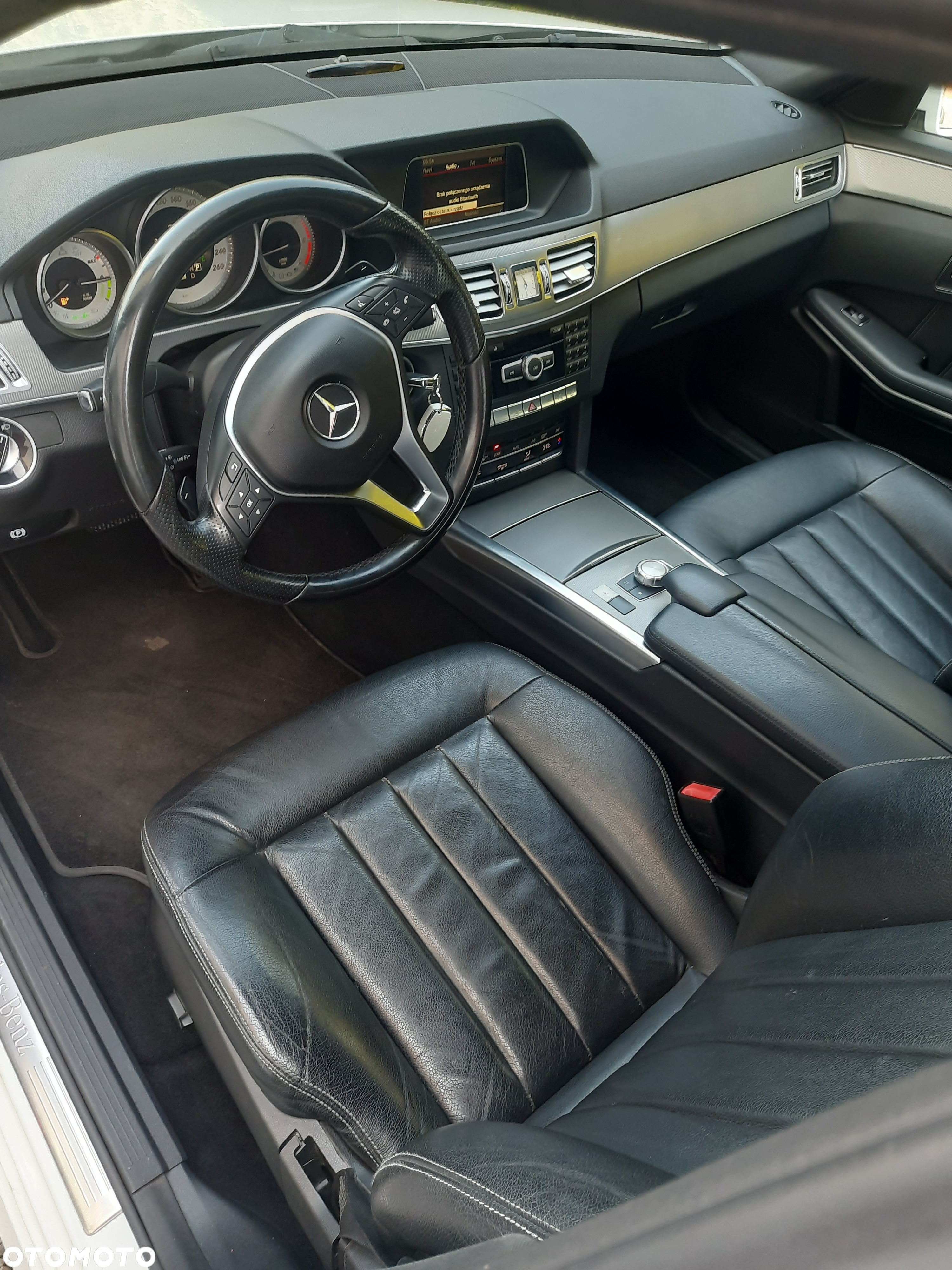 Mercedes-Benz Klasa E 300 T BlueTEC HYBRID 7G-TRONIC - 9