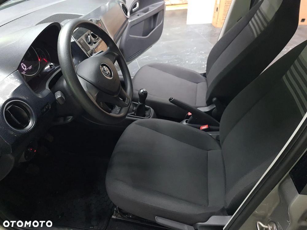 Volkswagen up! 1.0 move - 10