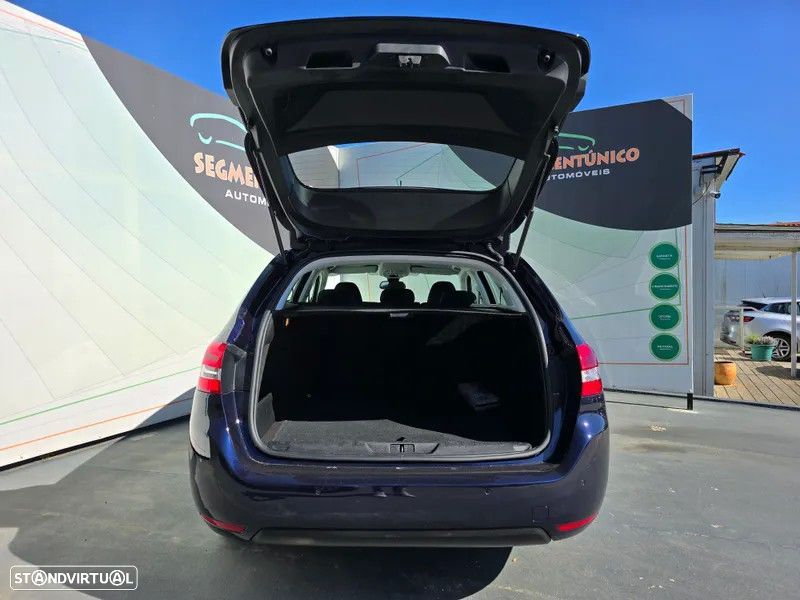 Peugeot 308 SW BlueHDi 130 EAT6 Stop & Start Active - 48