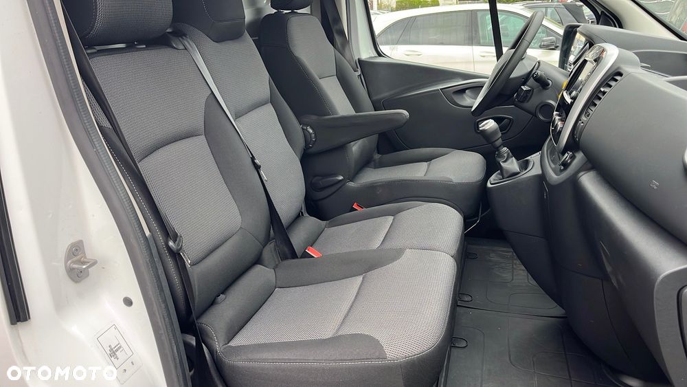Renault Trafic - 15