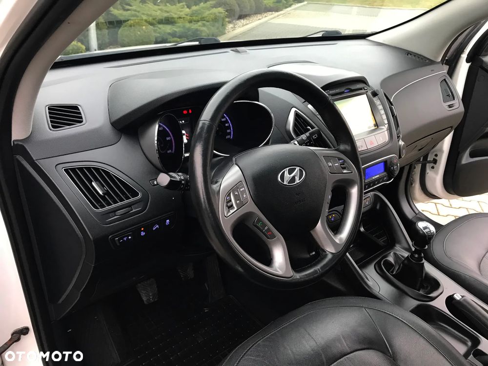 Hyundai ix35 2.0 CRDi 4WD Premium - 27