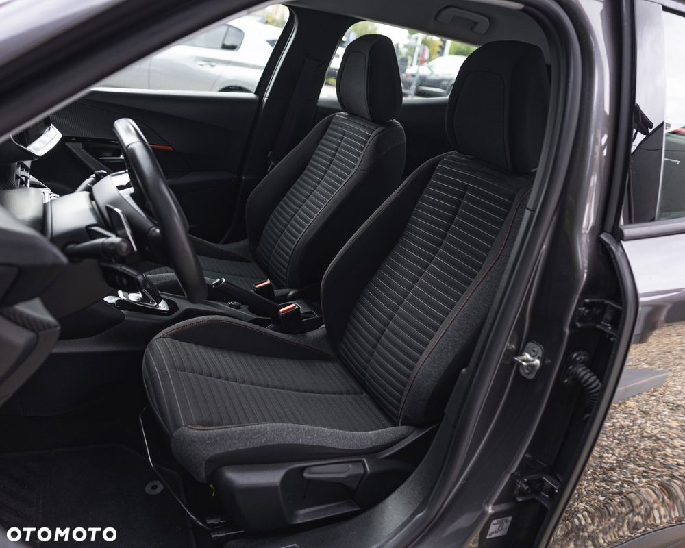 Peugeot 2008 PureTech 130 EAT8 Allure - 20