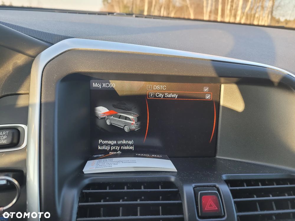 Volvo XC 60 D4 Geartronic Momentum - 17