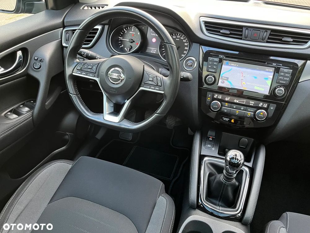 Nissan Qashqai 1.5 dCi N-Connecta - 18