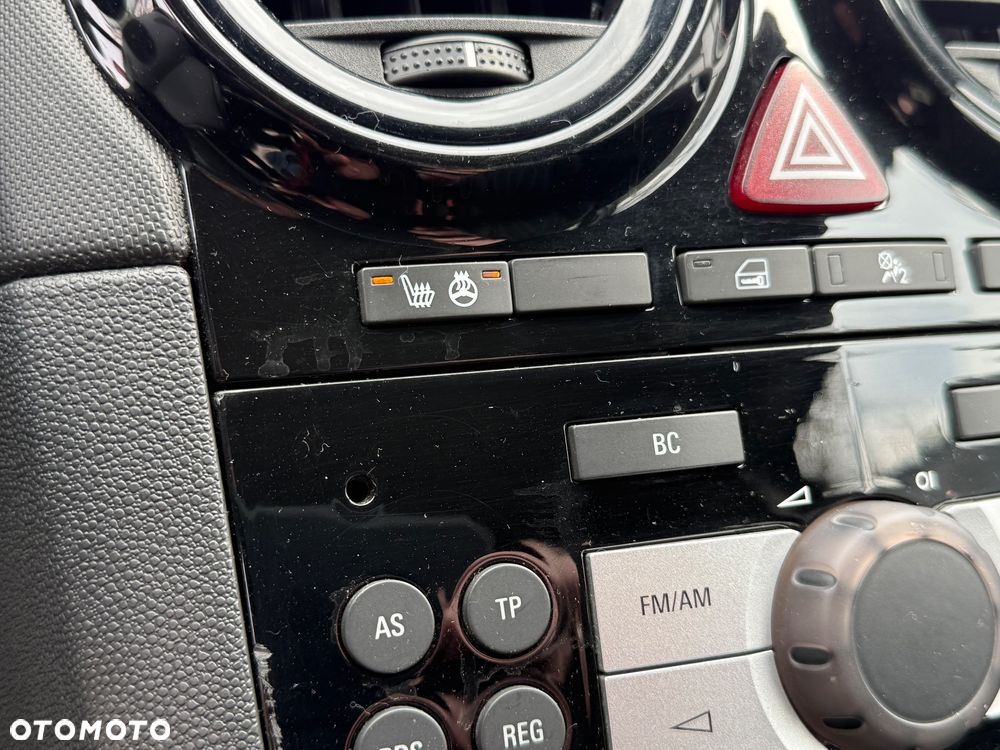 Opel Corsa 1.2 16V 111 - 25