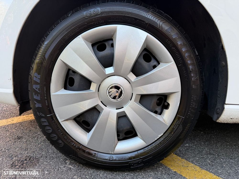 Skoda Fabia 1.0 Active - 19