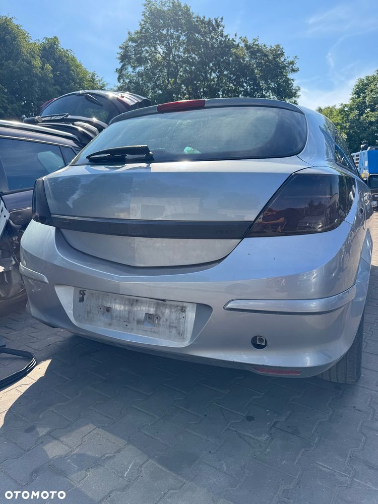 Opel Astra H na części - 2