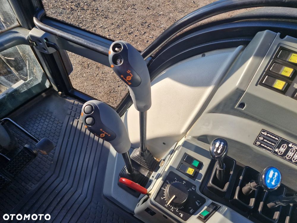 Valtra 8050 HiTech - 9