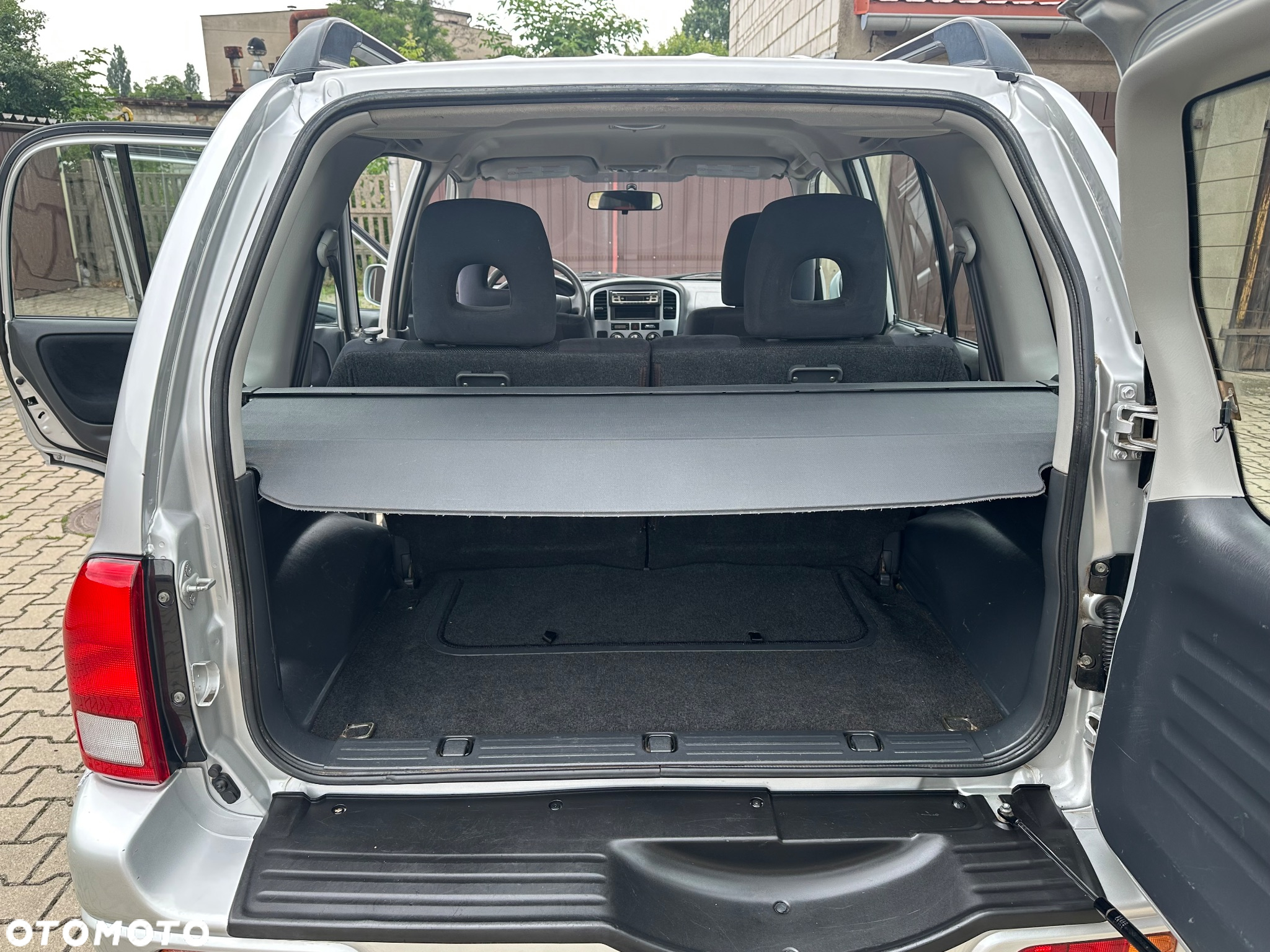 Suzuki Grand Vitara 2.0 Comfort Limited - 10