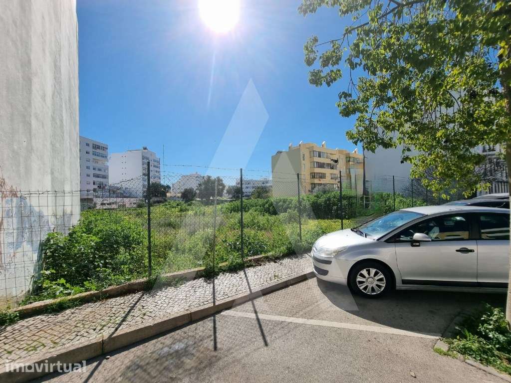 Terreno urbano, com 6.430 m2,com localização privilegiada em Olhão,... - Grande imagem: 5/5