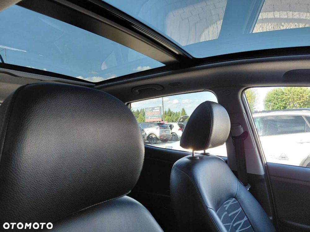 Kia Venga - 18