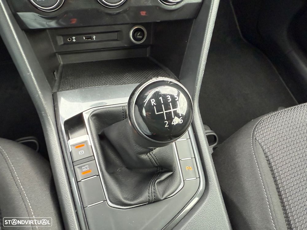 VW Tiguan 1.6 TDI Tech - 26