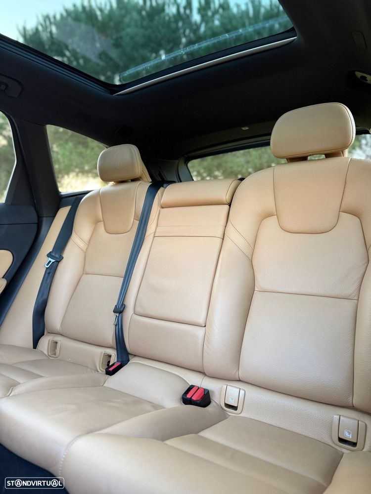 Volvo XC 60 2.0 T8 PHEV Inscription AWD - 51