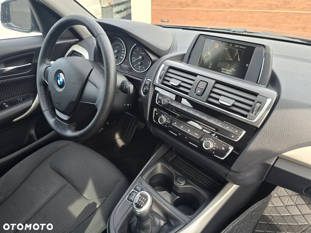BMW Seria 1 116i Edition Metropolitan - 11