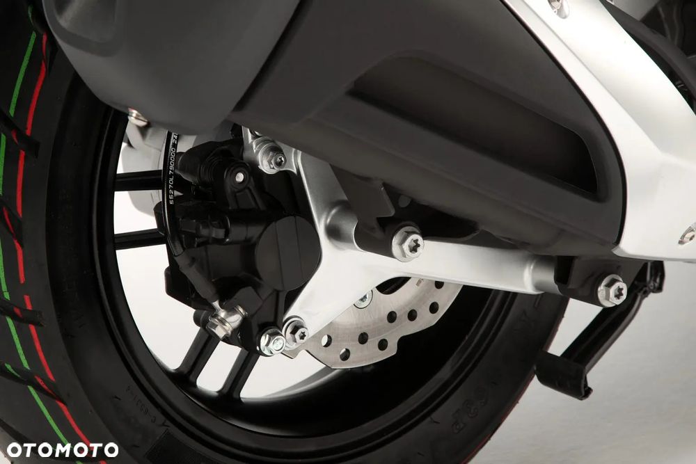 QJMOTOR MTX 125 - 12