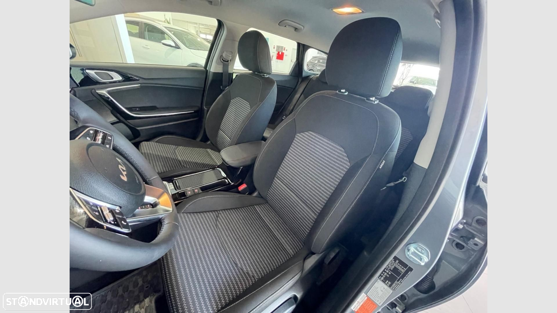 Kia Ceed SW - 10