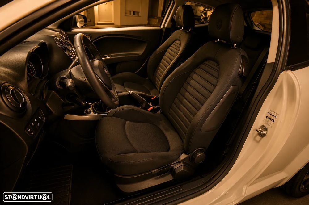 Alfa Romeo MiTo 1.3 JTDM Urban - 9