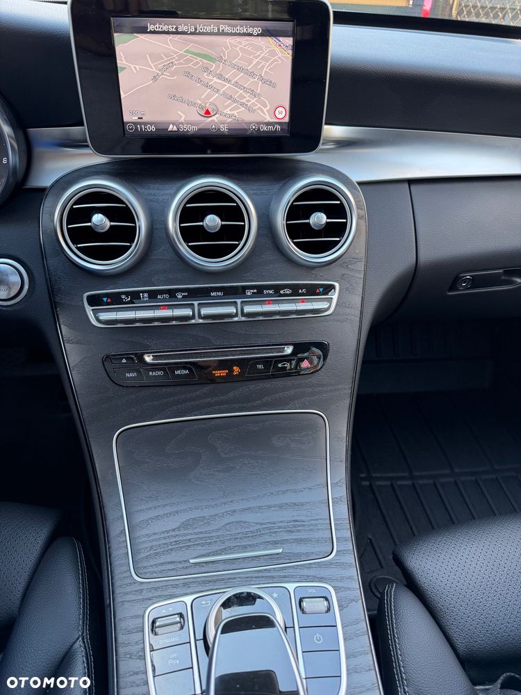Mercedes-Benz Klasa C 200 9G-TRONIC Exclusive - 37