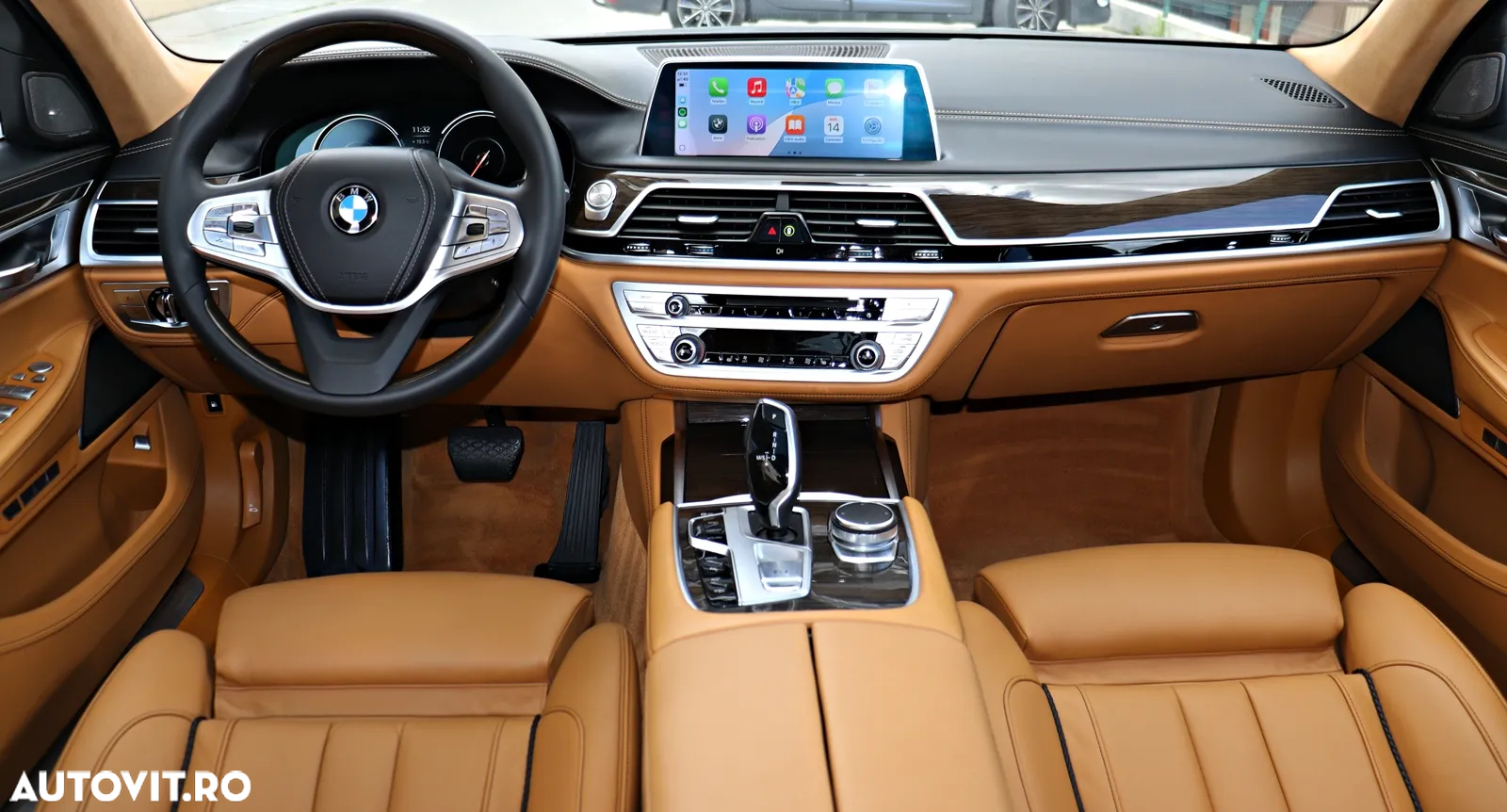 BMW Seria 7 740e iPerformance - 24