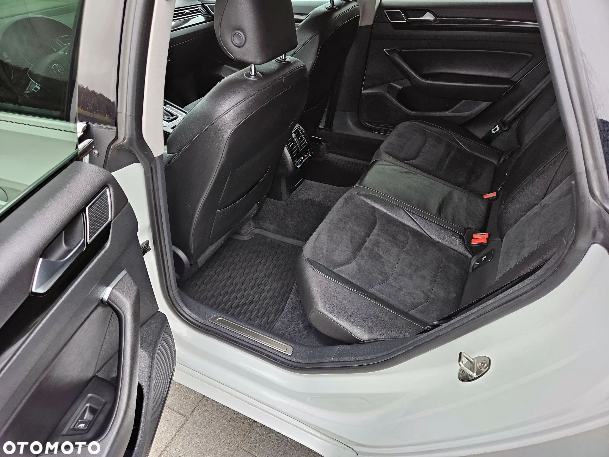 Volkswagen Arteon 2.0 TDI Bi-Turbo SCR 4Mot Elegance DSG - 8