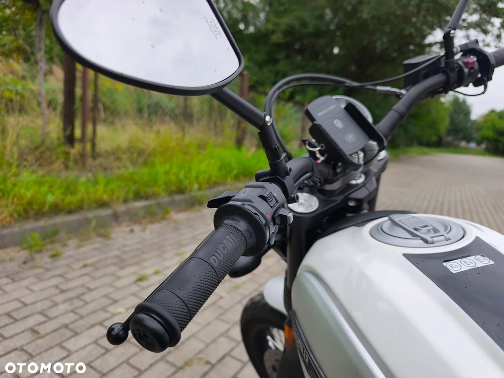 Ducati Scrambler - 15