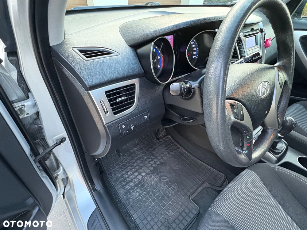 Hyundai i30 1.4 CRDi Trend - 22