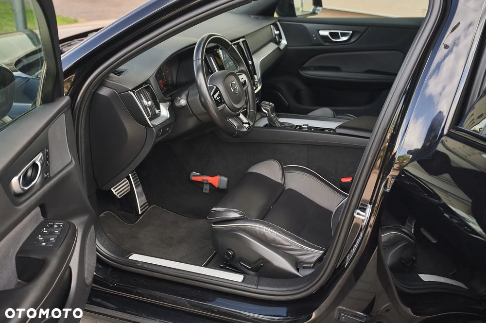 Volvo S60 T4 Geartronic RDesign - 26