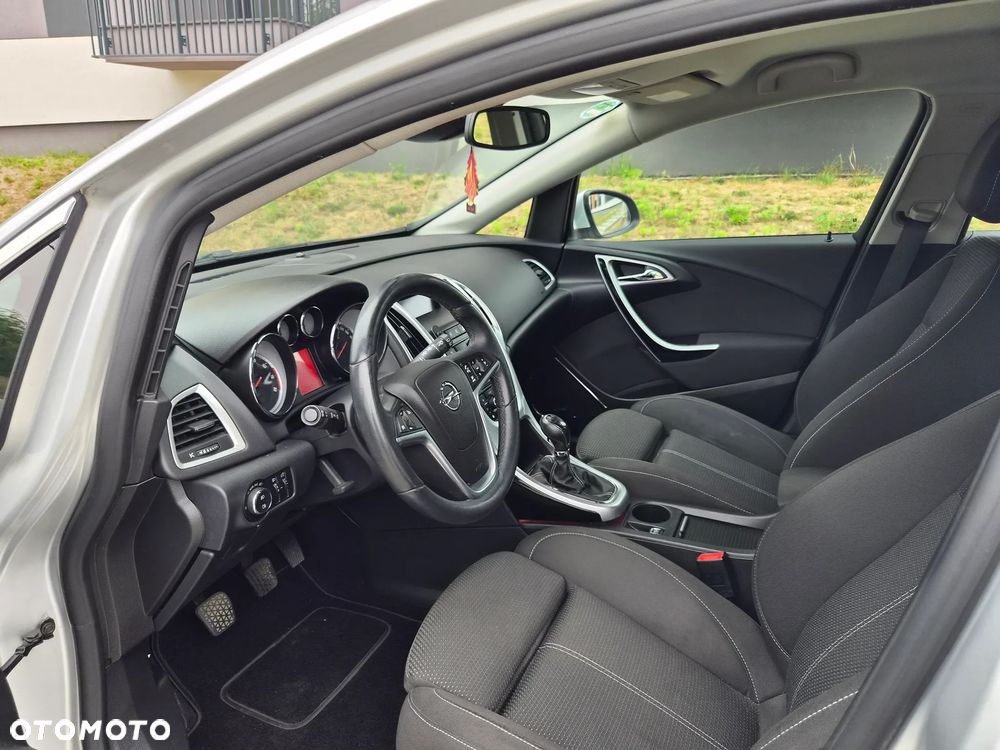 Opel Astra - 25