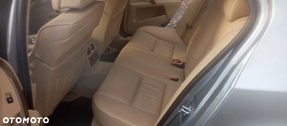 BMW Seria 5 525xi - 19