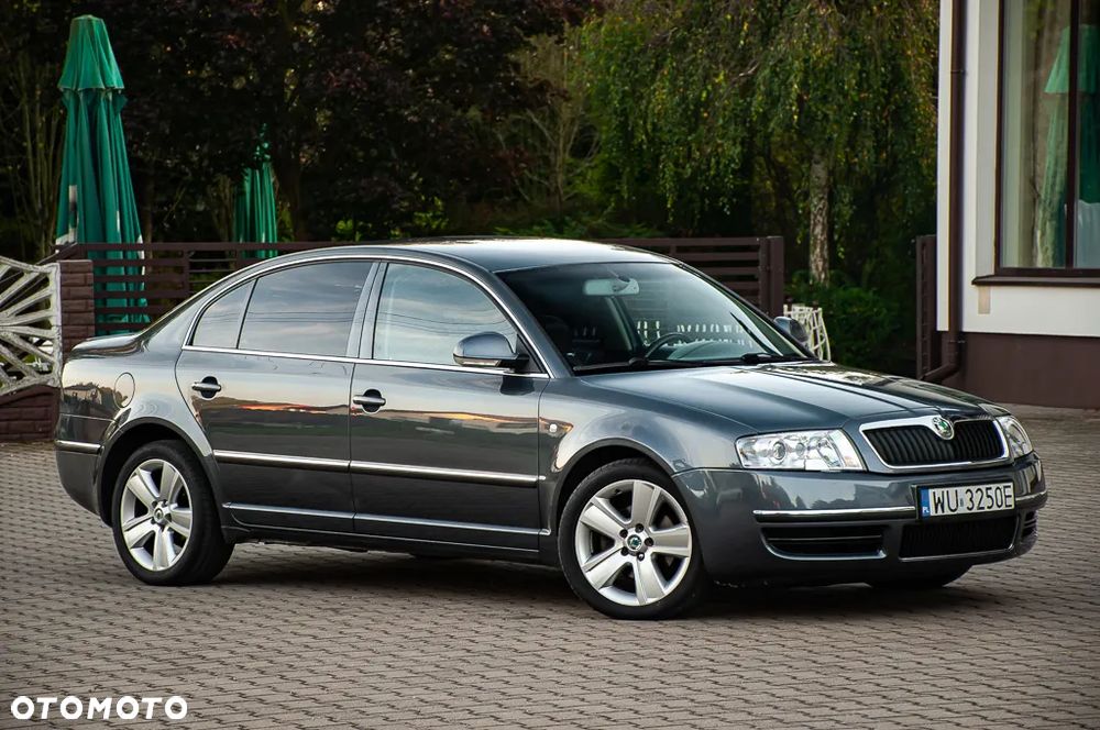Skoda Superb - 1