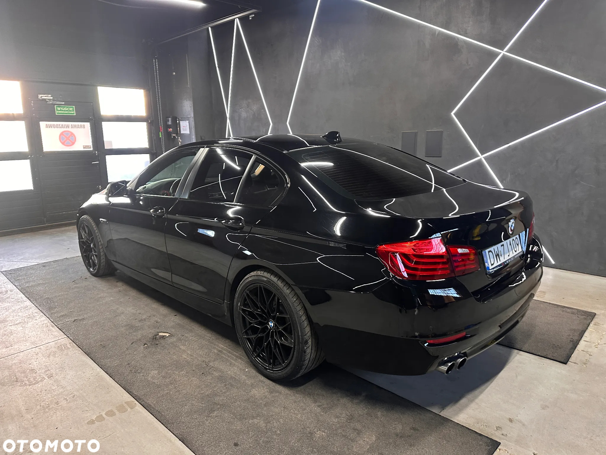 BMW Seria 5 518d Luxury Line - 37