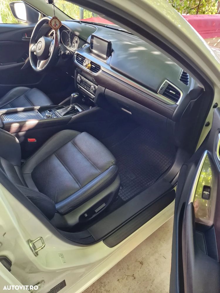 Mazda 6 CD175 AT Revolution Top - 18