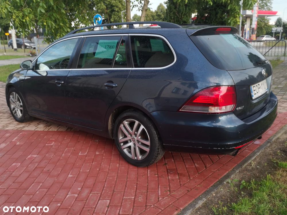 Volkswagen Golf 1.6 TDI DPF Highline - 16
