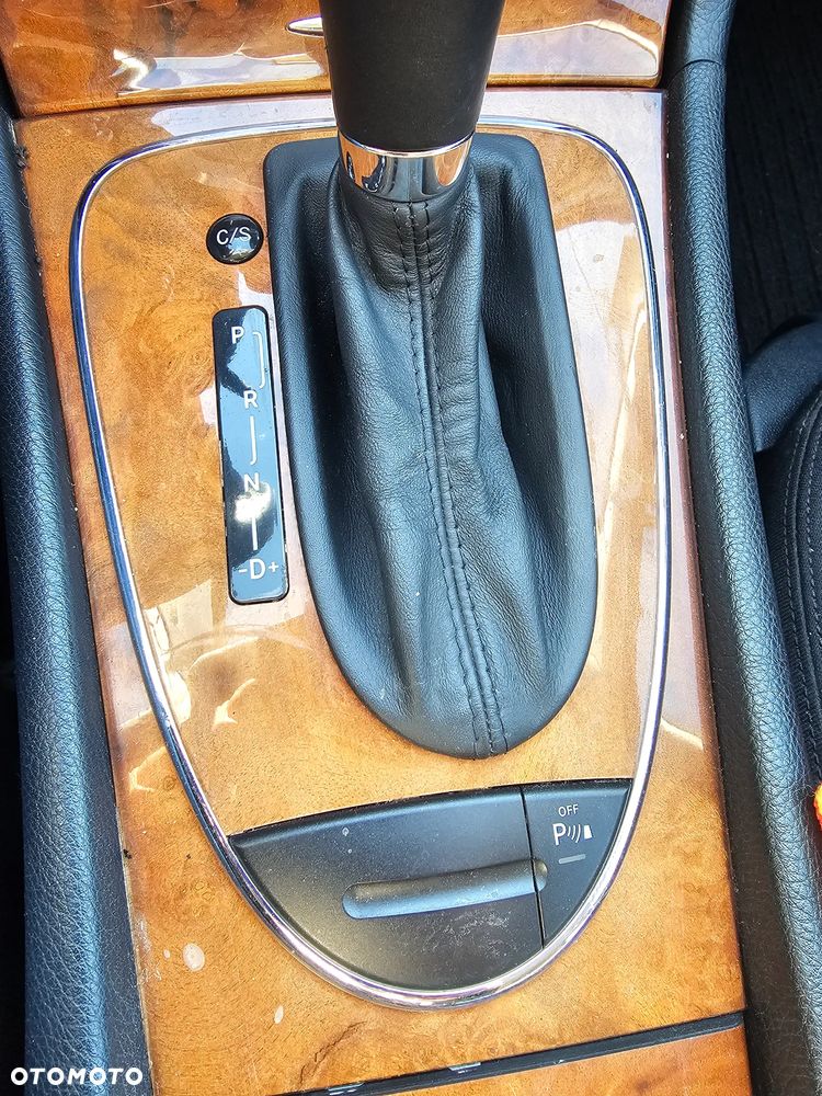 Mercedes-Benz Klasa E 220 CDI Automatik Avantgarde - 24