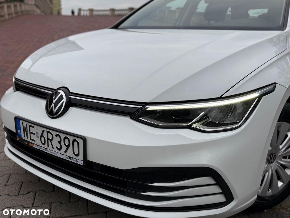 Volkswagen Golf VIII 1.0 TSI - 11