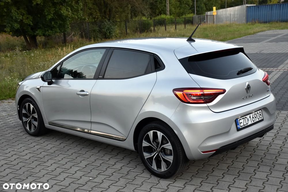 Renault Clio - 16