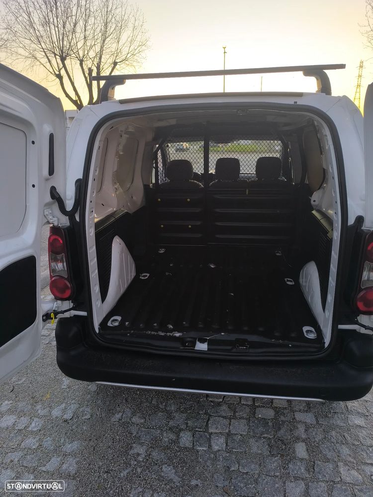 Peugeot Partner office - 3