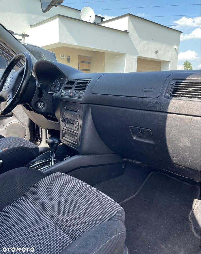 Volkswagen Golf - 12