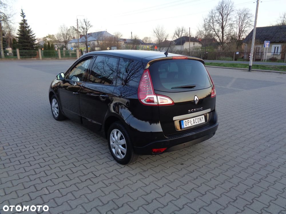 Renault Scenic 1.6 16V Luxe Privilege - 21