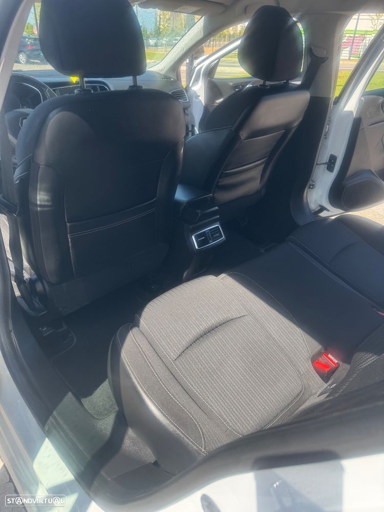 Renault Mégane Sport Tourer - 13