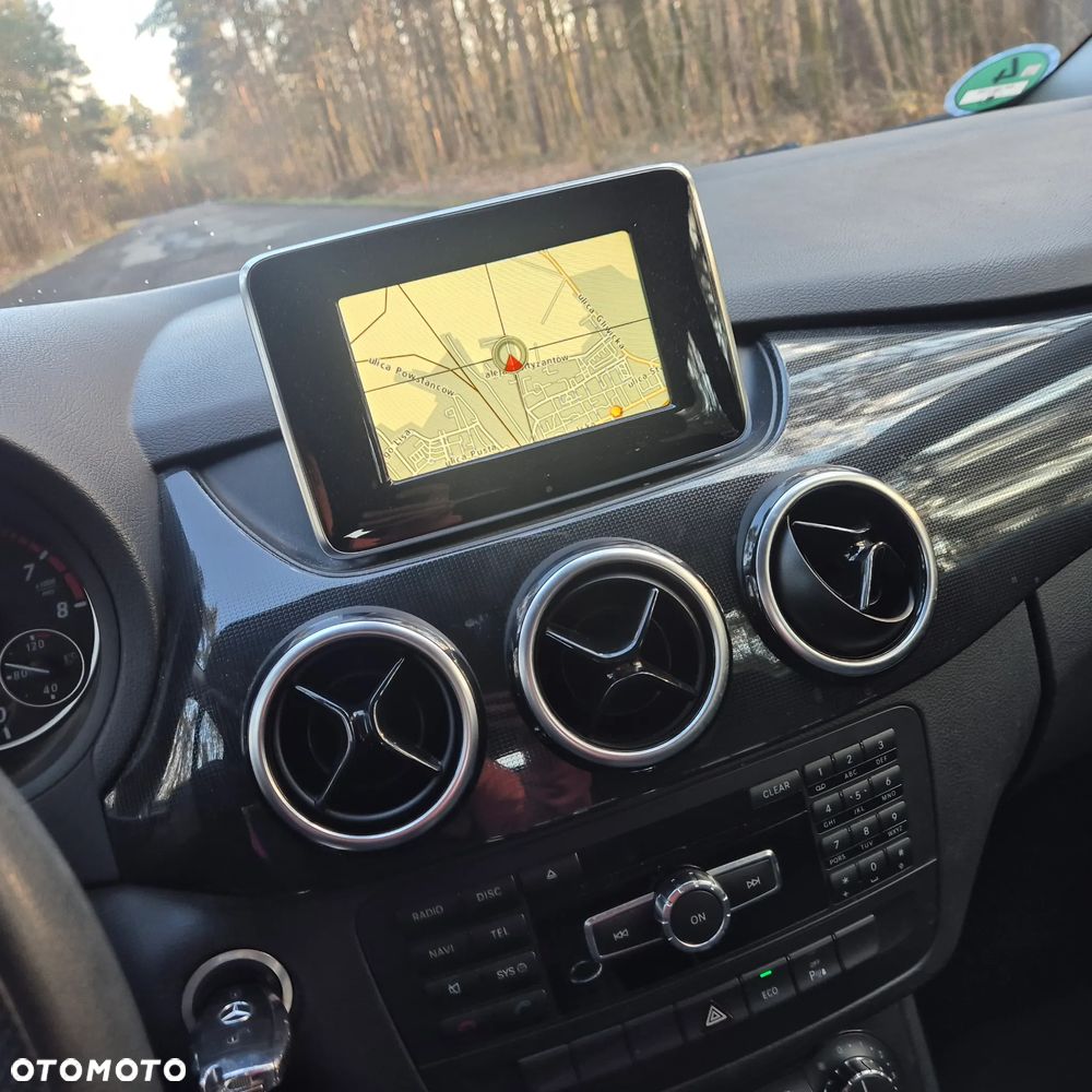 Mercedes-Benz Klasa B 180 BlueEFFICIENCY Edition - 8